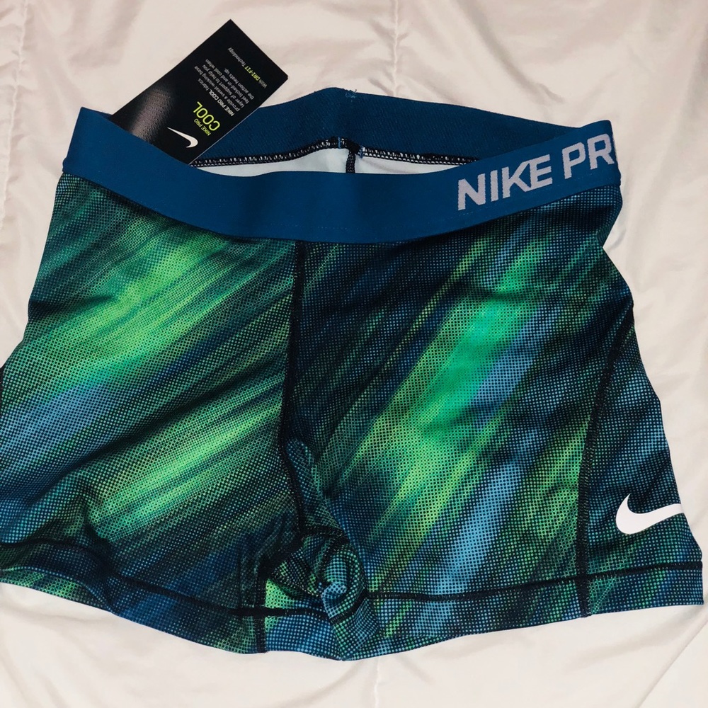 NIKE PRO COOL dri-fit shorts